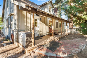 Happy Hours - Modern Cabin with Game Room and Peek-a-Boo Lake Views!